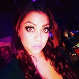 Meet your Posher, Cynthia